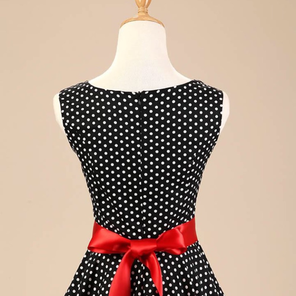 Black polka dot vintage style dress - Picture 5 of 8